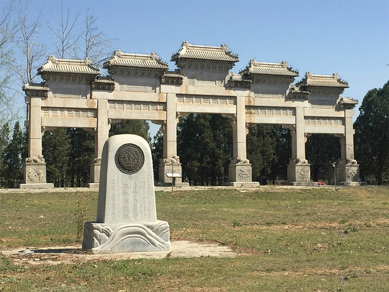 仿古石牌坊